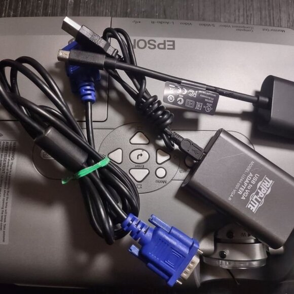 Epson LCD Projector - Picture 5 of 6